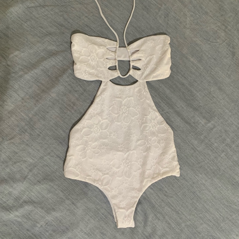 Mikoh One Piece